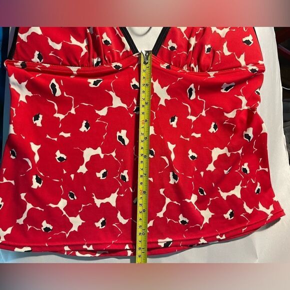 Victoria’s Secret Swim Top Size Medium - Picture 6 of 7